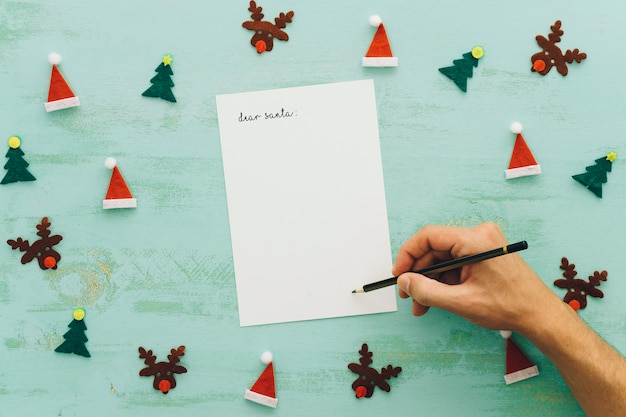 Kostenloses Foto weihnachtskonzept mit handschrift