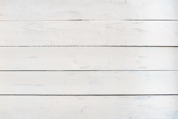 Weißer hölzerner rustikaler Hintergrund von horizontalen Planken