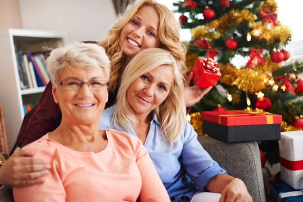 Wir halten unsere Familientraditionen während der Weihnachtszeit am Leben