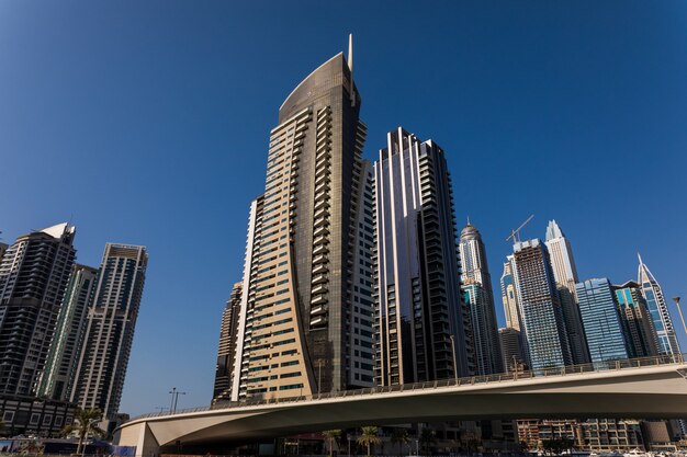 Wolkenkratzer in Dubai Marina.