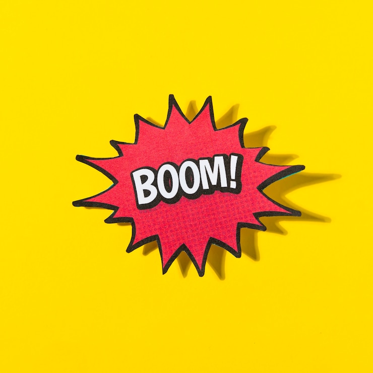 Kostenlose Foto wortboom! in retro comic-sprechblase auf gelbem hintergrund