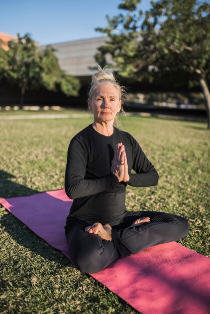 Yoga im Freien