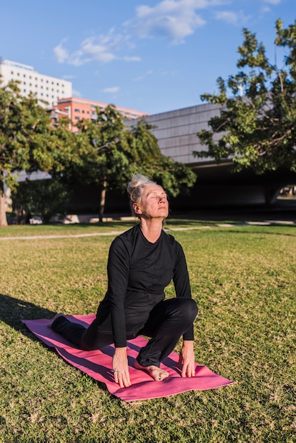 Yoga im Freien