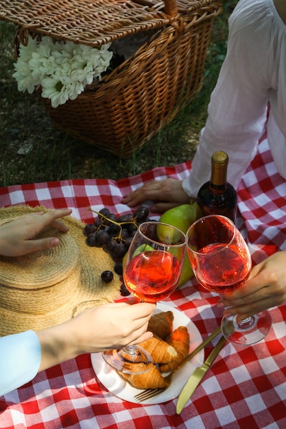 Zeit in der Natur verbringen Picknickzubehör für Picknick