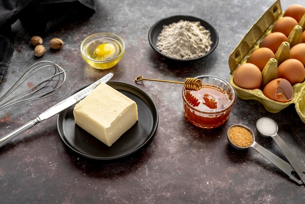 Zusammensetzung verschiedener Dessertzutaten