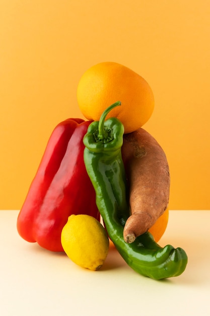 Kostenloses Foto zusammensetzung von gesundem vegetarischem essen