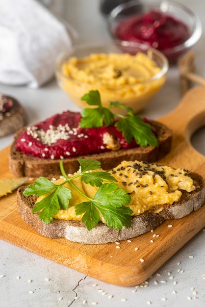 Kostenloses Foto zusammensetzung von leckerem essen und zutaten