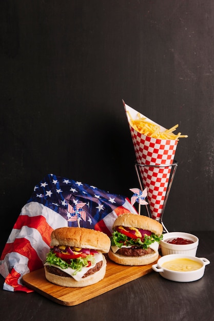 Zwei amerikanische Hamburger