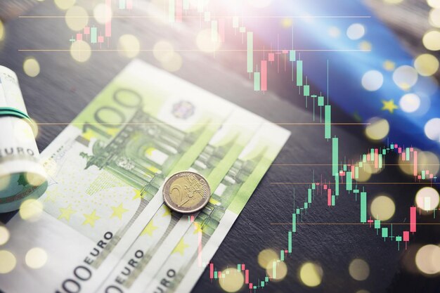 100-Euro-Banknoten als Hintergrund Nahaufnahme Geldwechsel
