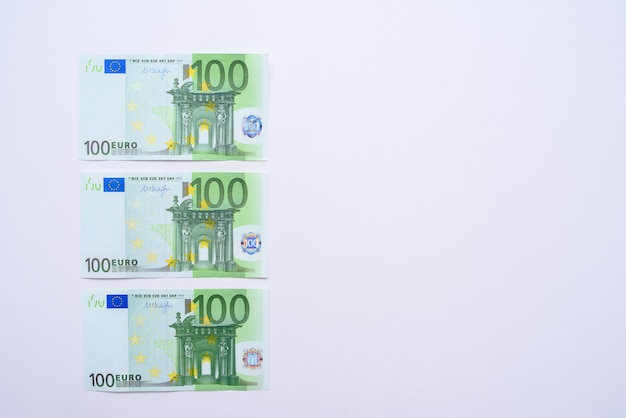 100 notas de euro dinheiro de notas de euro. Moeda da União Europeia