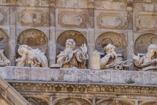 12 Apostel, Fassade der Kathedrale von Toledo, Spanien