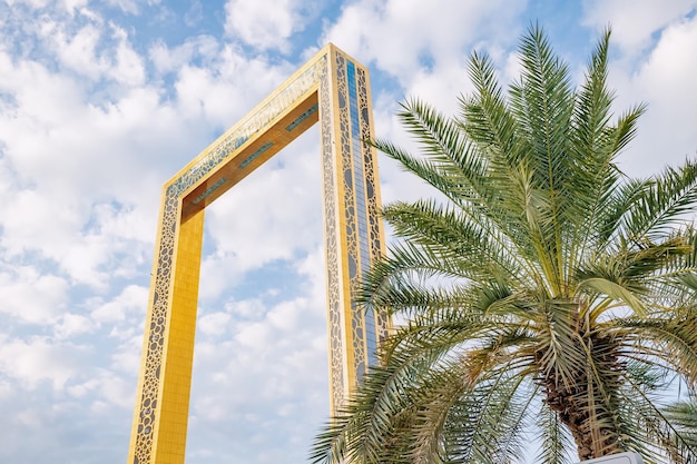 13 de janeiro de 2023 Emirados Árabes Unidos Dubai Uma atração turística popular, o Dubai Frame oferece aos visitantes a oportunidade de ver vistas panorâmicas da cidade de uma altura de 150 metros