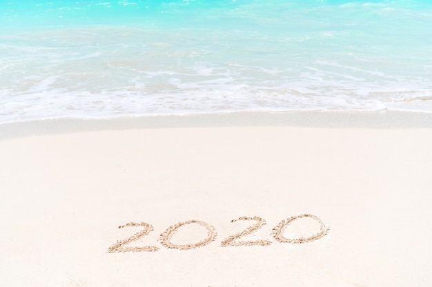 2020, manuscrito, ligado, praia arenosa, com, macio, onda oceano