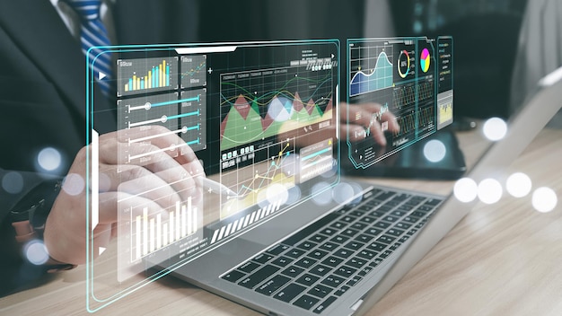 2025 Analista de gráficos trabalhando com a estratégia de tecnologia de transformação digital do conceito de negócio Análises e sistema de gerenciamento de dados no computador fazer um relatório com KPI conectado ao banco de dados