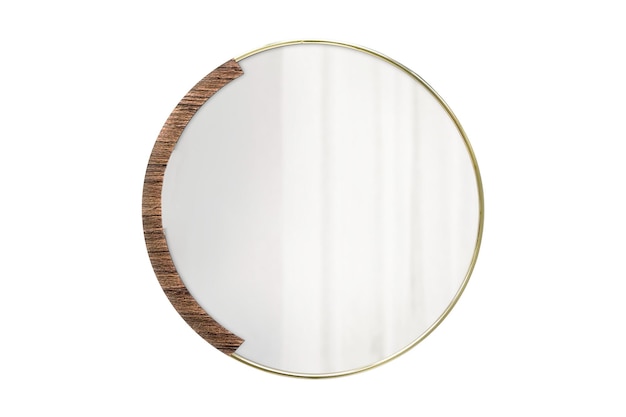 264 Espejo dorado y de madera aislado en un fondo transparente