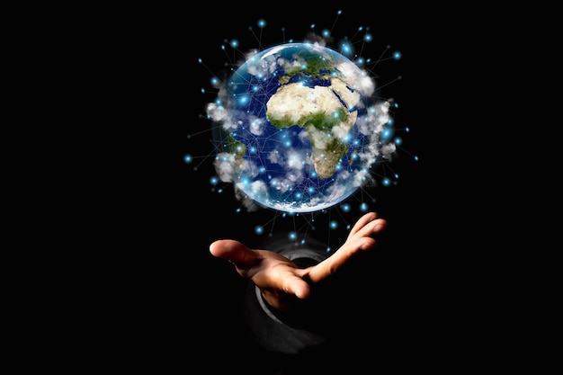 3d planeta tierra globo en hombre mujer mano manos sobre fondo azul concepto de protección del medio ambiente
