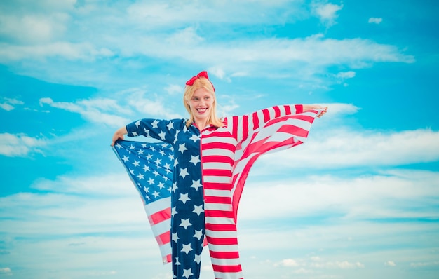 4. Juli Unabhängigkeitstag 4. Juli Vereinigte Staaten Unabhängigkeitstag Mädchen Feier Flagge Bac