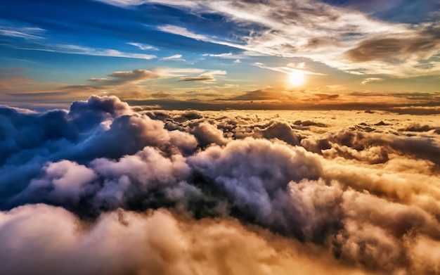 5 Kostenloses Foto „Himmel über den Wolken“, filmische Wolkentapete 5