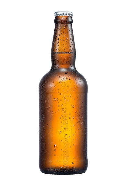 Foto 500 ml braunes bier bierflasche mit tropfen isoliert ohne schatten auf weißem hintergrund