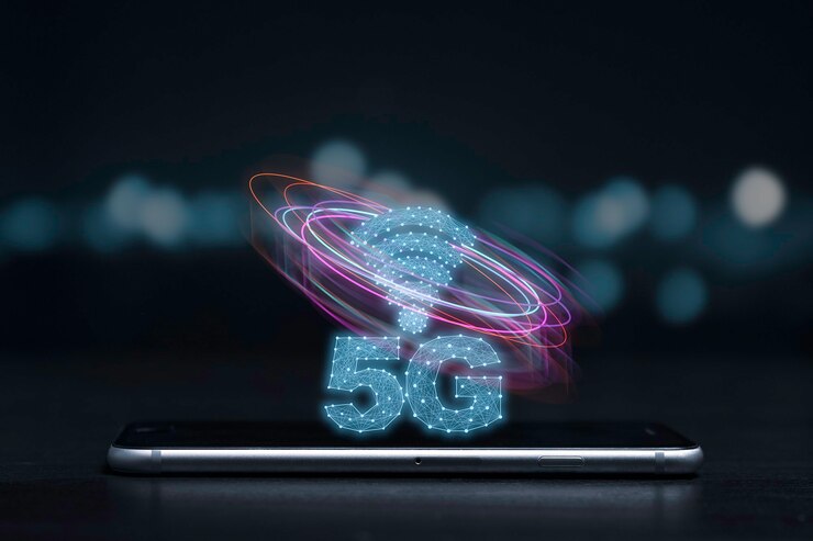 Foto 5g e internet das coisas ou conceito iot, 5g e internet assinam com efeito virtual no smartphone. iot é de alta tecnologia em que cada dispositivo se conectará e controlará por internet 5g de alta velocidade.