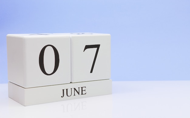 7. Juni Tag 7 des Monats, täglicher Kalender auf weißer Tabelle