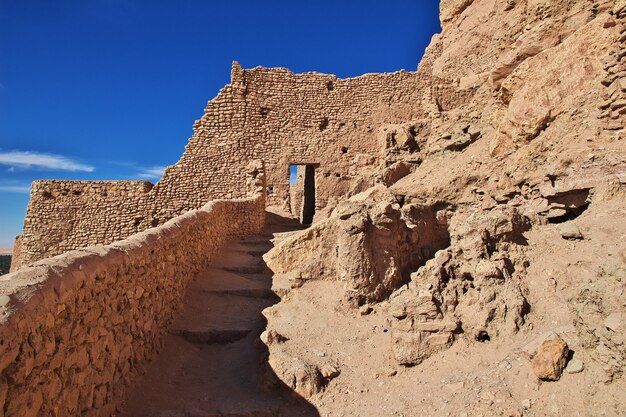 A antiga fortaleza no deserto do Saara, Argélia