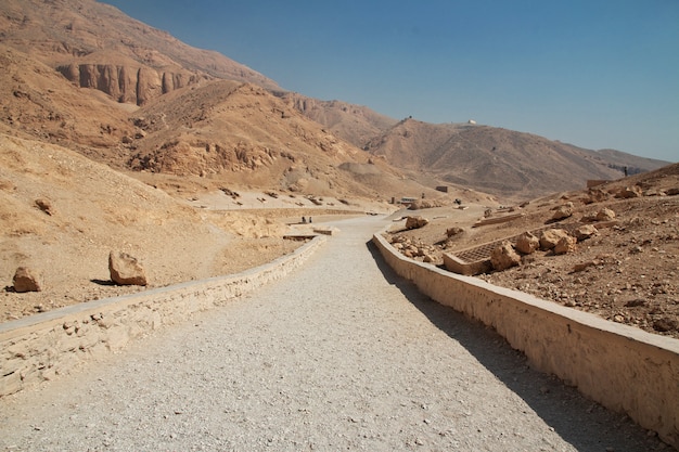 A antiga necrópole vale das rainhas em Luxor, Egito