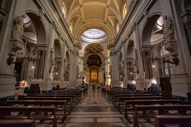 A Basílica da Catedral Primacial Metropolitana da Santa Virgem Maria em Palermo