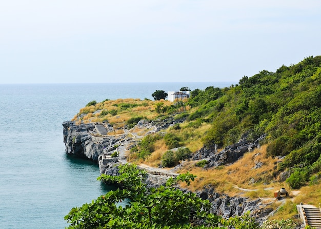 A bela vista sobre Sri Chang Island