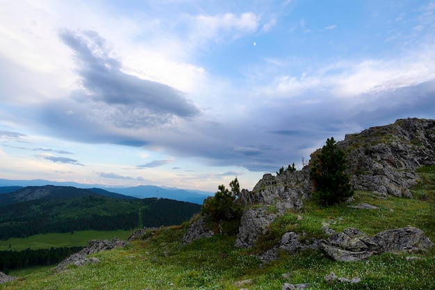 a beleza fascinante da natureza do verão Altai