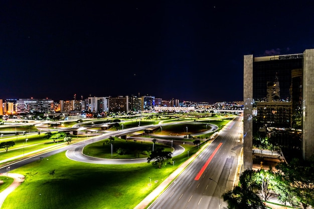 A capital do brasil brasília à noite