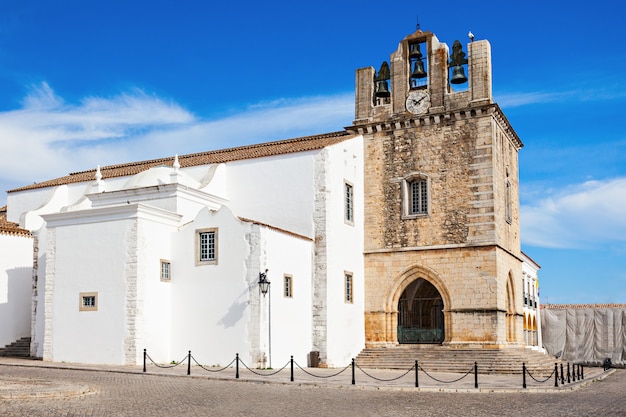 A Catedral de Faro (Sé de Faro) é uma catedral católica romana em Faro, Portugal