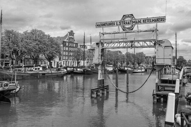 Foto a cidade de dordrecht, na holanda