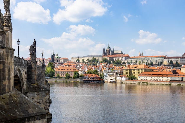 A cidade velha Catedral de São Vito e Castelo de Praga, República Checa