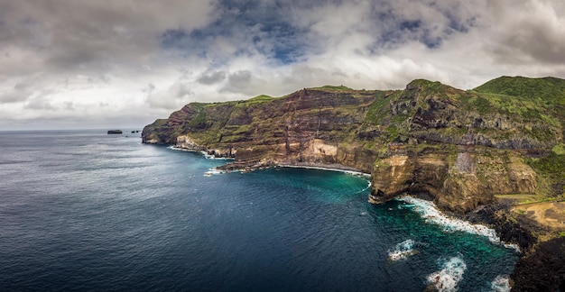 A costa oeste de São Miguel