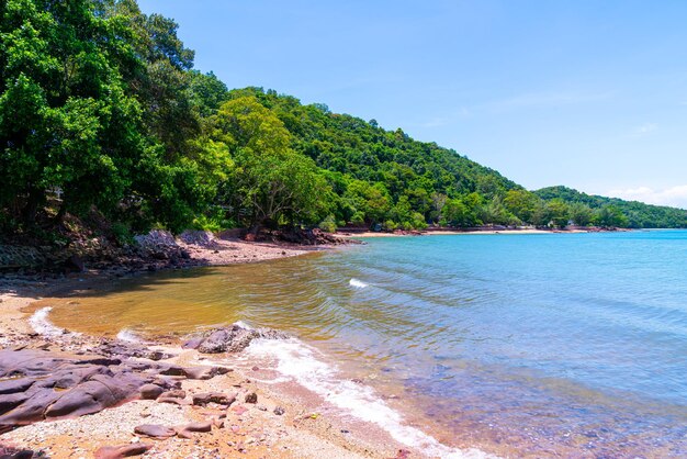 A Costa Rosa ou Lan Him Chomphu em Chanthaburi na Tailândia