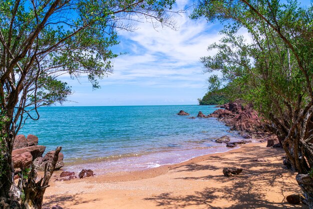 A Costa Rosa ou Lan Him Chomphu em Chanthaburi na Tailândia