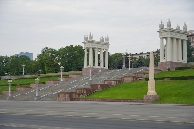 A escadaria central no aterro de volgogrado na rússia