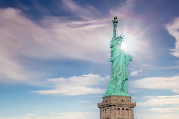 A estátua da liberdade em Manhattan, Nova York, nos EUA