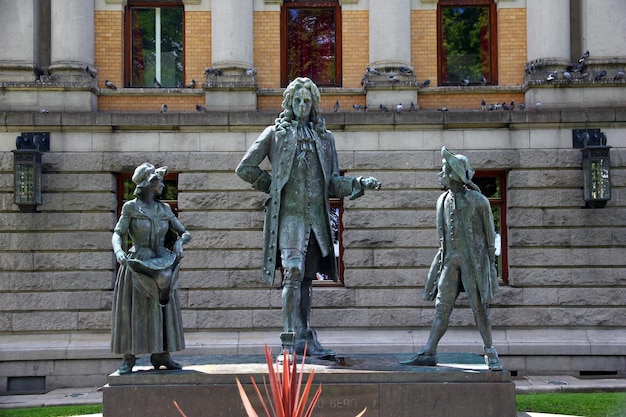 A estátua em karl johans street oslo noruega