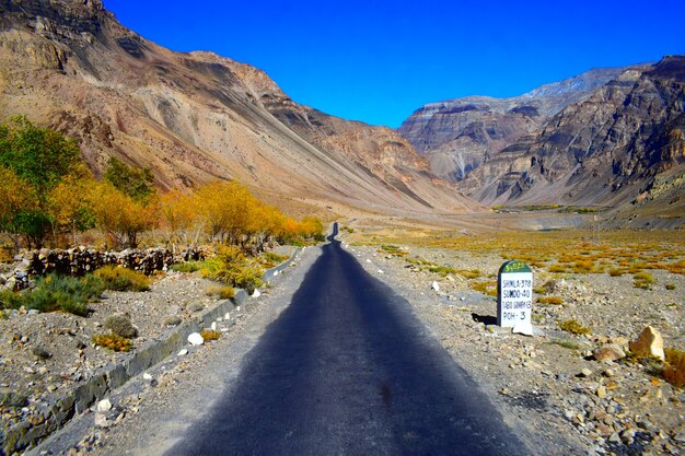 Foto a estrada nunca termina .....