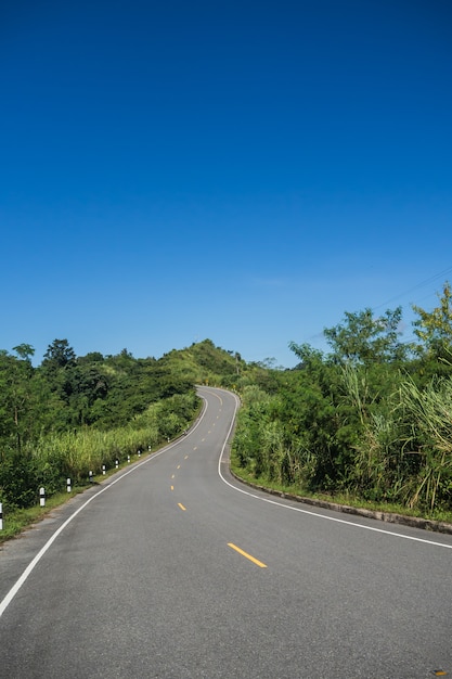 A estrada para a montanha