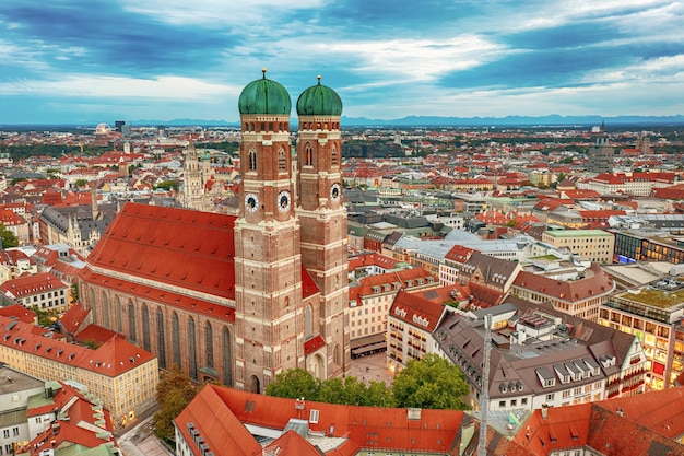 A famosa frauenkirche em munique alemanha