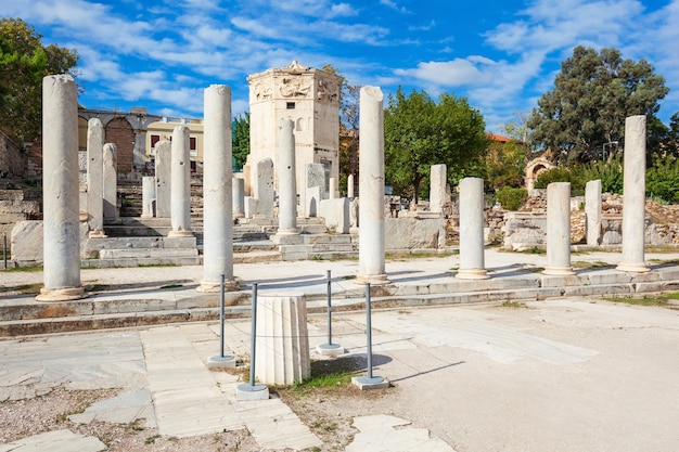 A Ágora Romana em Atenas está localizada ao norte da Acrópole e a leste da Antiga Ágora.