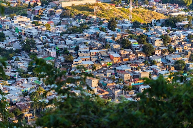 A grande cidade de Tegucigalpa em Honduras