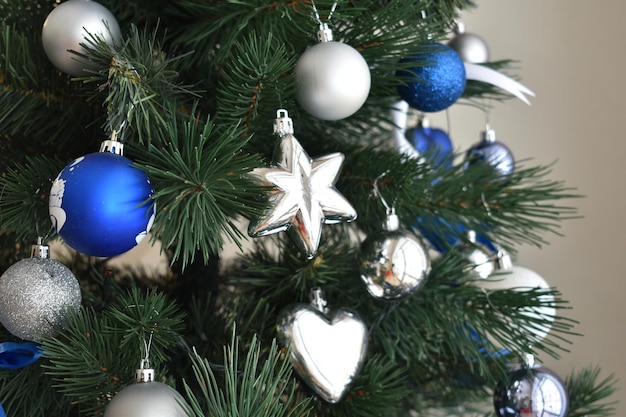 A história dos invernos, feriado de ano novo, árvore de natal festiva