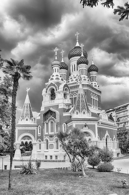 A icônica Catedral Ortodoxa de São Nicolau, um dos principais marcos em Nice, Cote d'Azur, França