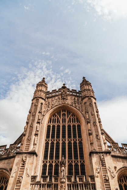 Foto a igreja da abadia de são pedro e são paulo, bath, vulgarmente conhecida como abadia de bath, somerset inglaterra