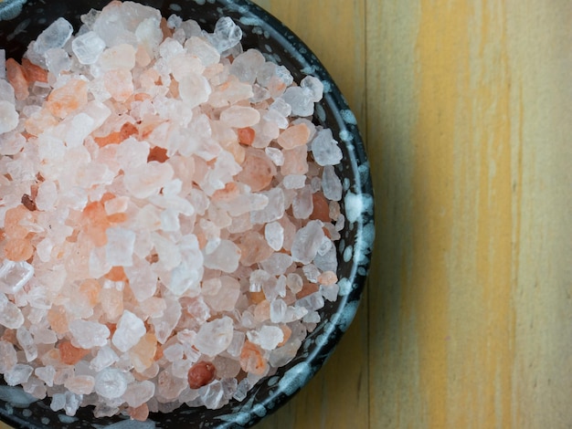 A imagem himalayan rock salt para o conceito de alimentação ou saúde