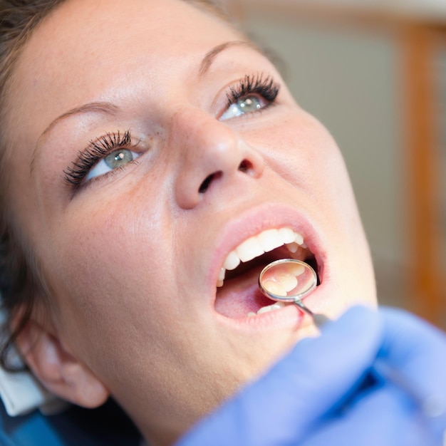 A importância de exames dentários regulares